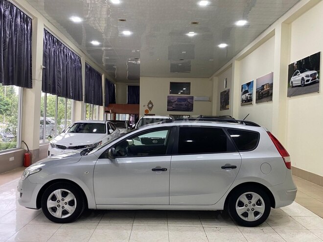 Hyundai i30 2010, 187,000 km - 1.4 л - Mingəçevir