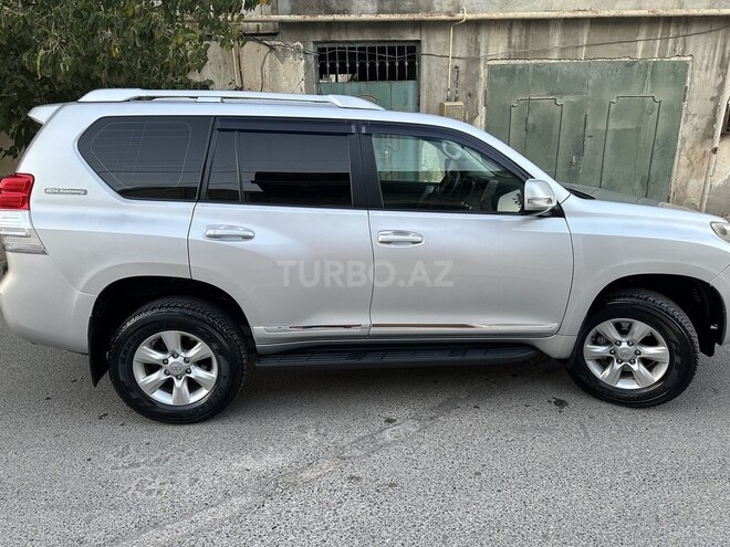 Toyota Land Cruiser Prado-9
