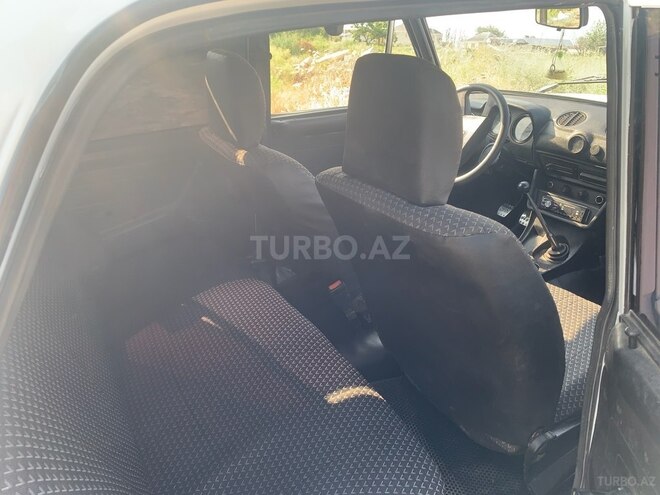 LADA (VAZ) 2106 2005, 50,000 km - 1.6 l - Yevlax