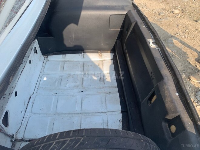 LADA (VAZ) 2106 2005, 50,000 km - 1.6 l - Yevlax