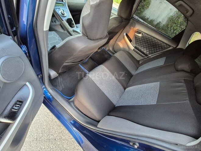 Toyota Prius-6