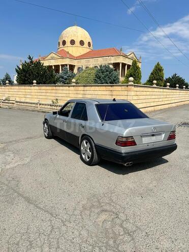 Mercedes E 220 1994, 340,000 km - 2.2 l - Şəmkir
