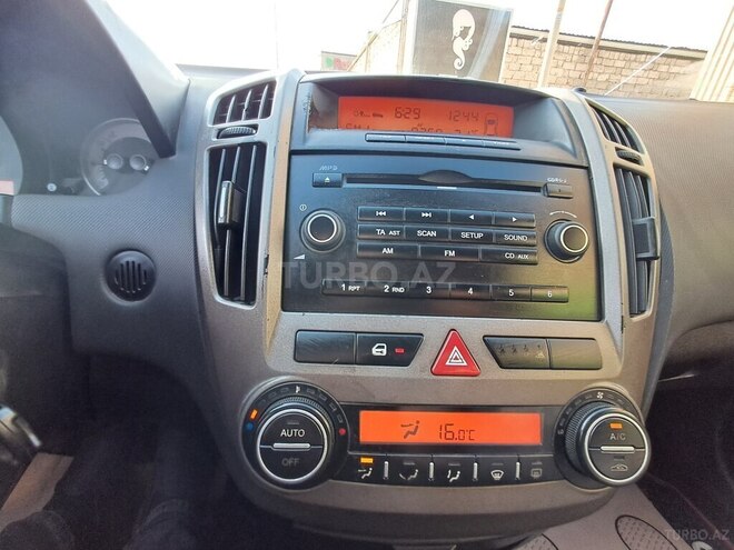 Kia  2008, 389,000 km - 1.6 l - Bakı