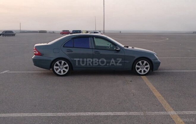 Mercedes C 220 d 2001, 250,000 km - 2.2 л - Bakı