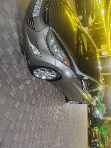 Hyundai Elantra 2012, 236,450 km - 1.8 l - Salyan