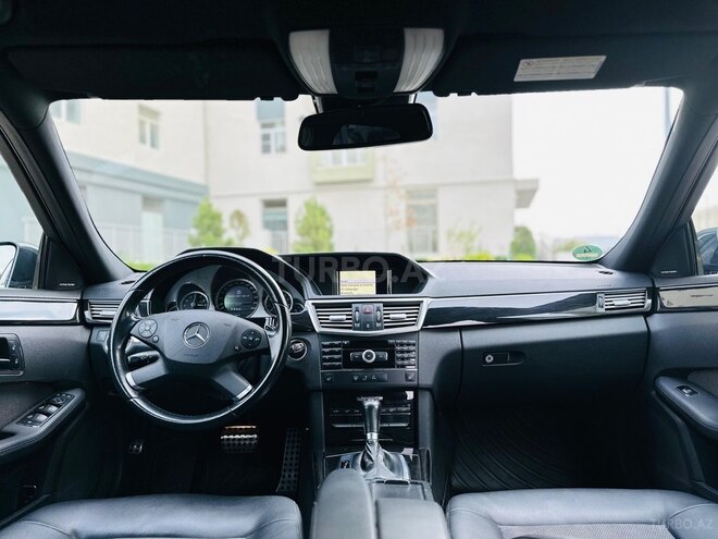 Mercedes E 200 2010, 260,000 km - 2.0 л - Göyçay