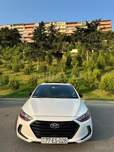 Hyundai Elantra 2017, 120,701 km - 2.0 л - Bakı
