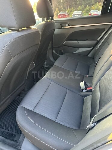 Hyundai Elantra 2017, 120,701 km - 2.0 л - Bakı