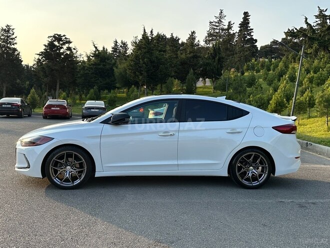 Hyundai Elantra 2017, 120,701 km - 2.0 л - Bakı