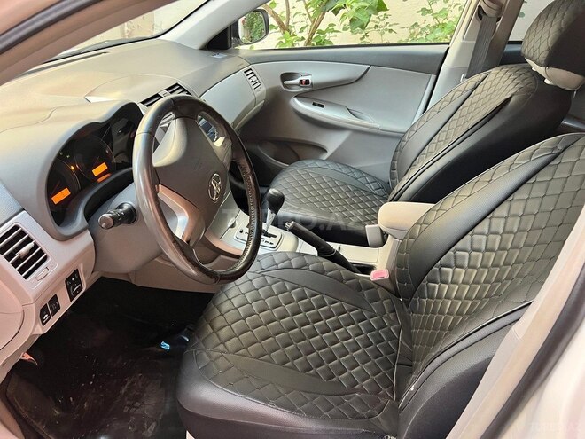 Toyota Corolla 2010, 246,000 km - 1.8 l - Bakı