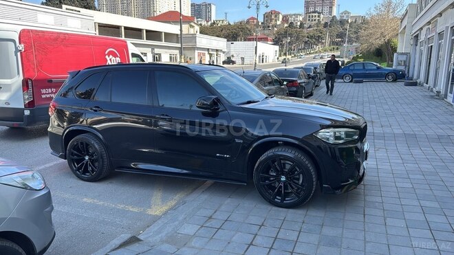 BMW X5 2017, 107,000 km - 3.0 l - Bakı