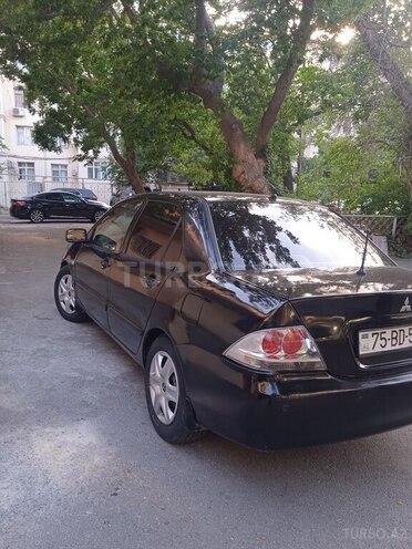 Mitsubishi Lancer 2007, 300,000 km - 1.8 l - Bakı