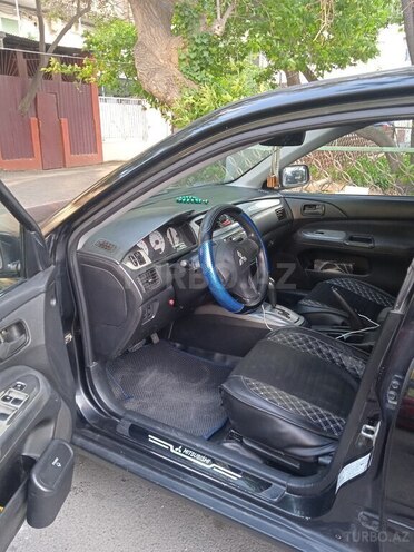 Mitsubishi Lancer 2007, 300,000 km - 1.8 l - Bakı