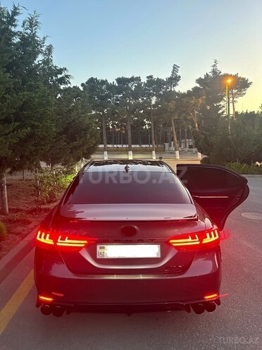 Toyota Camry-9
