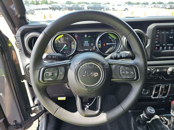 Jeep Wrangler-9