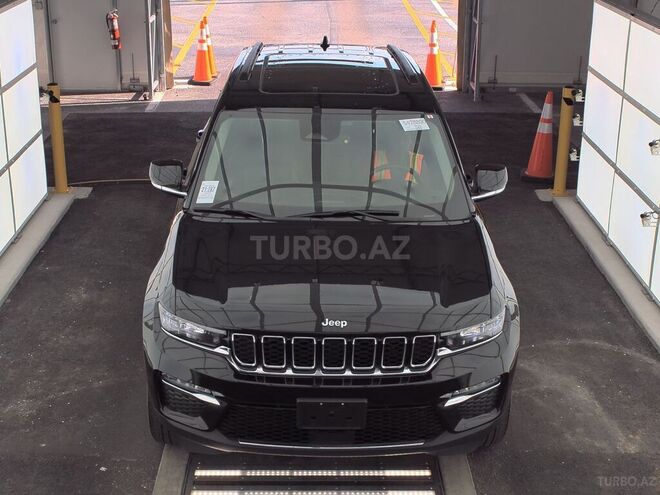 Jeep Grand Cherokee-3