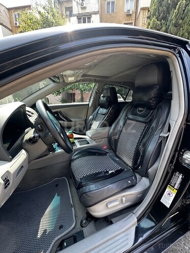 Toyota Camry-6