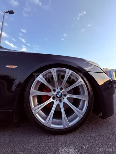 BMW 525-21