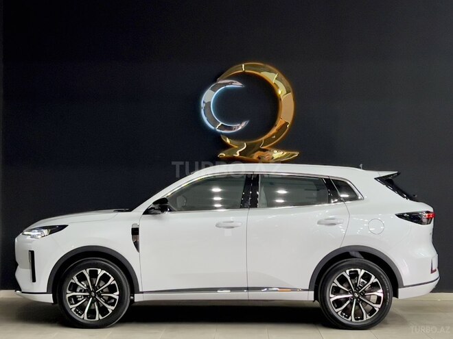 Changan Qiyuan Q05-5