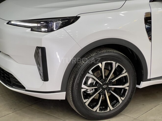 Changan Qiyuan Q05-6