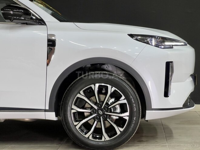 Changan Qiyuan Q05-4