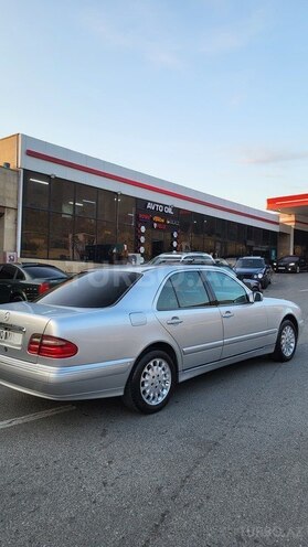Mercedes E 240 1997, 260,000 km - 2.4 l - Bakı