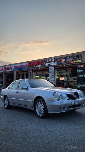 Mercedes E 240 1997, 260,000 km - 2.4 l - Bakı