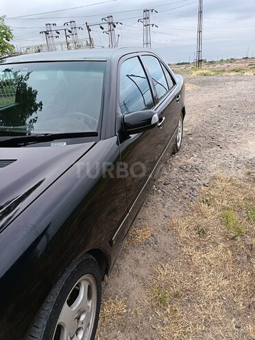 Mercedes E 240 2000, 250,000 km - 2.6 l - İmişli