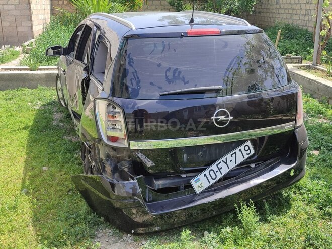Opel Astra 2007, 260,000 km - 1.3 л - Ucar