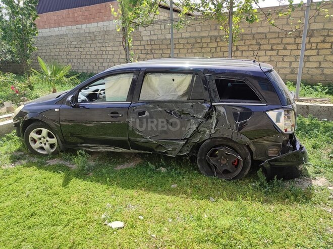 Opel Astra 2007, 260,000 km - 1.3 л - Ucar