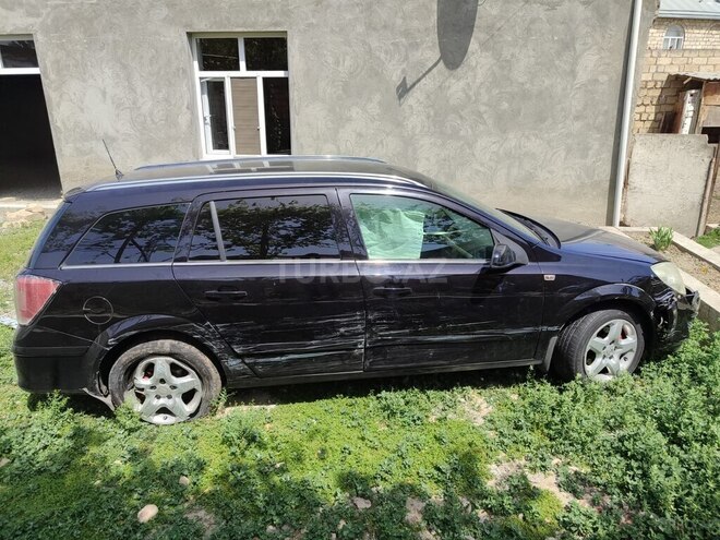 Opel Astra 2007, 260,000 km - 1.3 л - Ucar