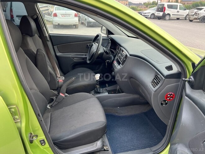 Kia Rio 2005, 285,000 km - 1.4 l - Bakı