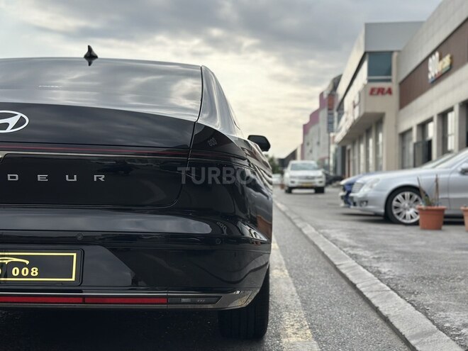 Hyundai Grandeur-12