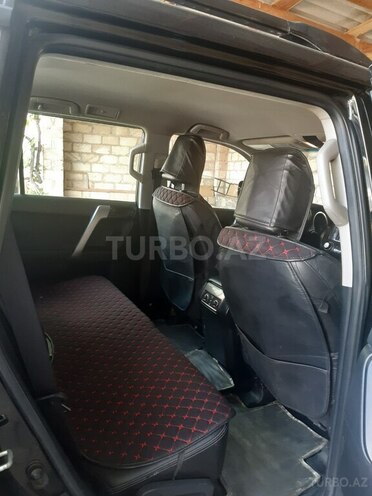 Toyota Land Cruiser Prado-6