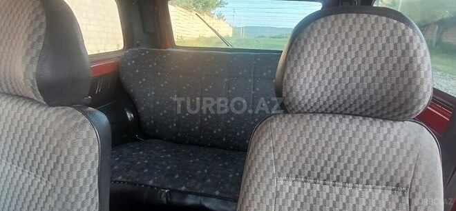 LADA (VAZ) Niva 1996, 300,000 km - 1.7 l - Quba