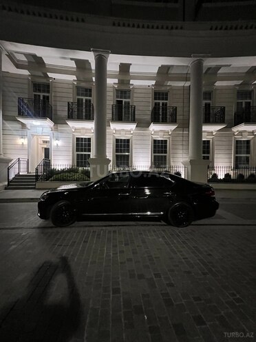 Lexus LS 600h-5