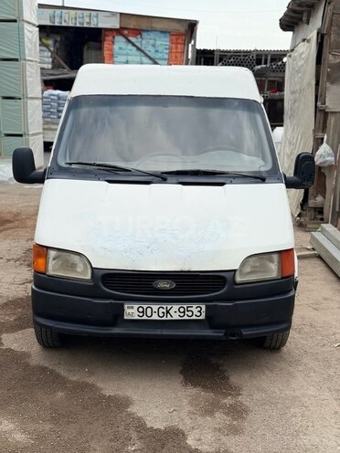 Ford Transit-2
