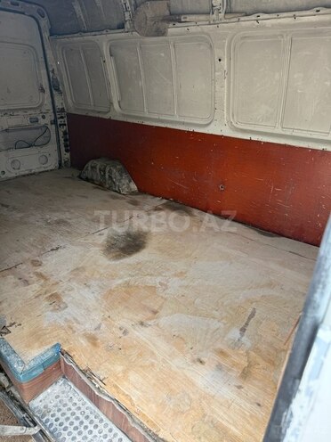 Ford Transit-4
