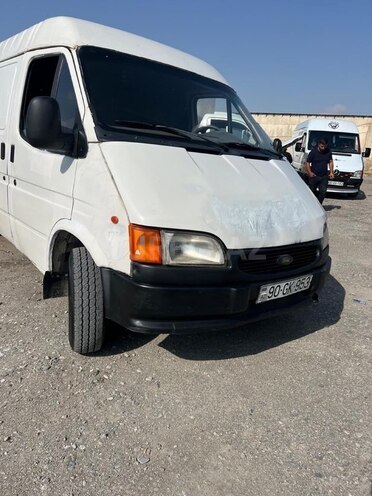Ford Transit-11