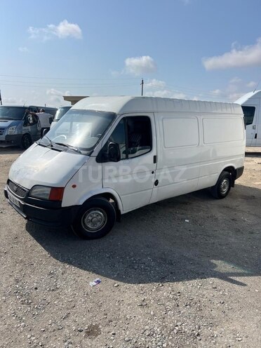 Ford Transit-8