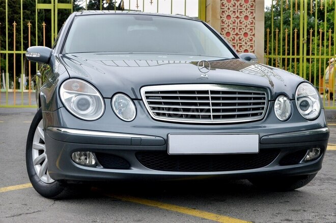 Mercedes E 220 d 2006, 355,000 km - 2.2 l - Bakı