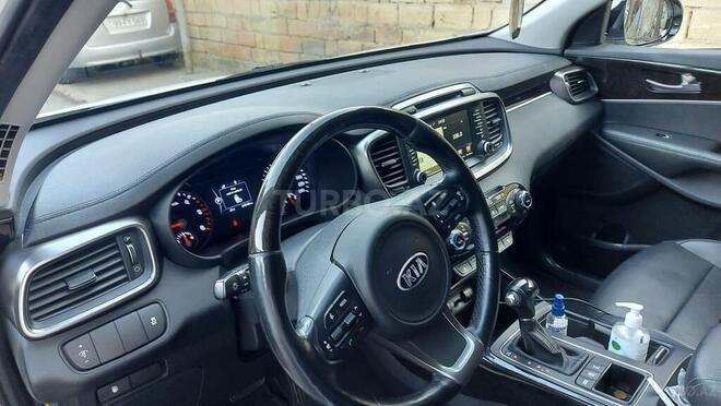 Kia Sorento-7