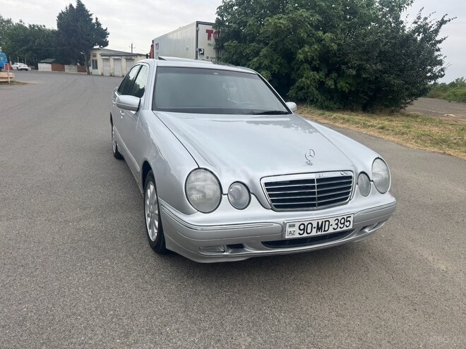 Mercedes E 220 d 2001, 375,000 km - 2.2 l - Masallı