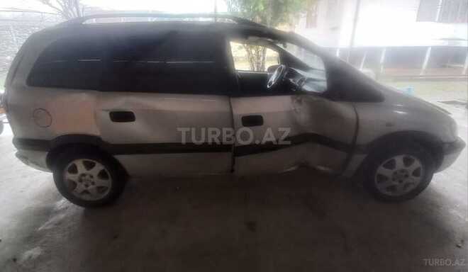 Opel Zafira 2001, 220,000 km - 1.8 l - Göyçay