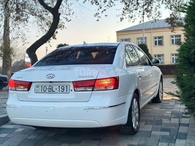 Hyundai Sonata-2
