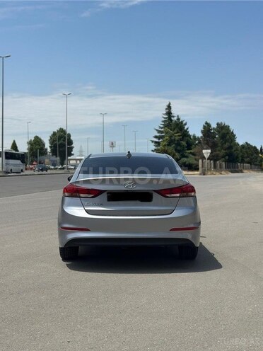 Hyundai Elantra 2016, 135,185 km - 2.0 л - Gəncə