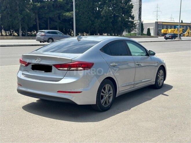 Hyundai Elantra 2016, 135,185 km - 2.0 л - Gəncə