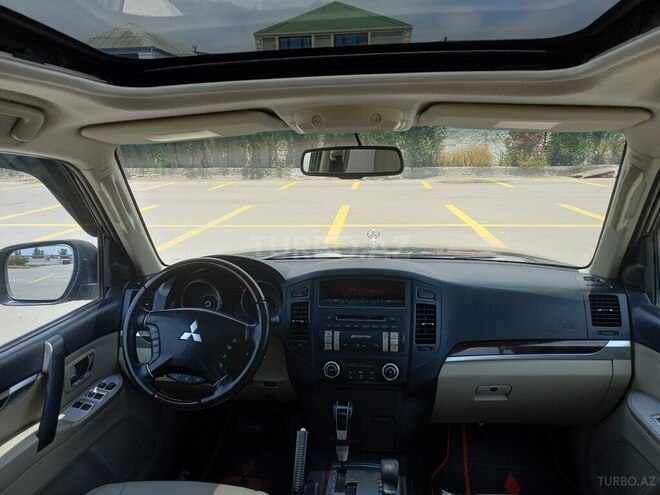 Mitsubishi Pajero 2011, 190,000 km - 3.5 l - Bakı