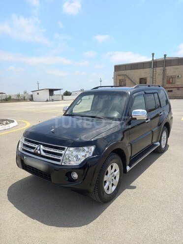 Mitsubishi Pajero 2011, 190,000 km - 3.5 l - Bakı