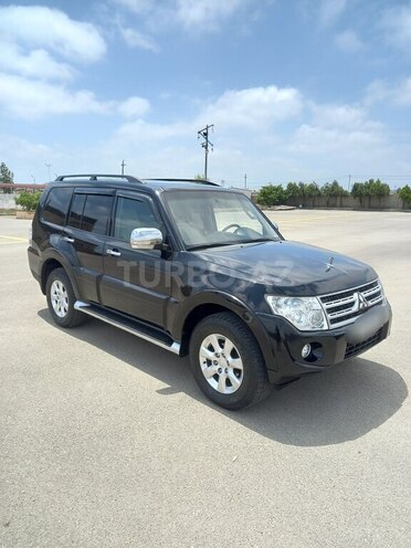 Mitsubishi Pajero 2011, 190,000 km - 3.5 l - Bakı